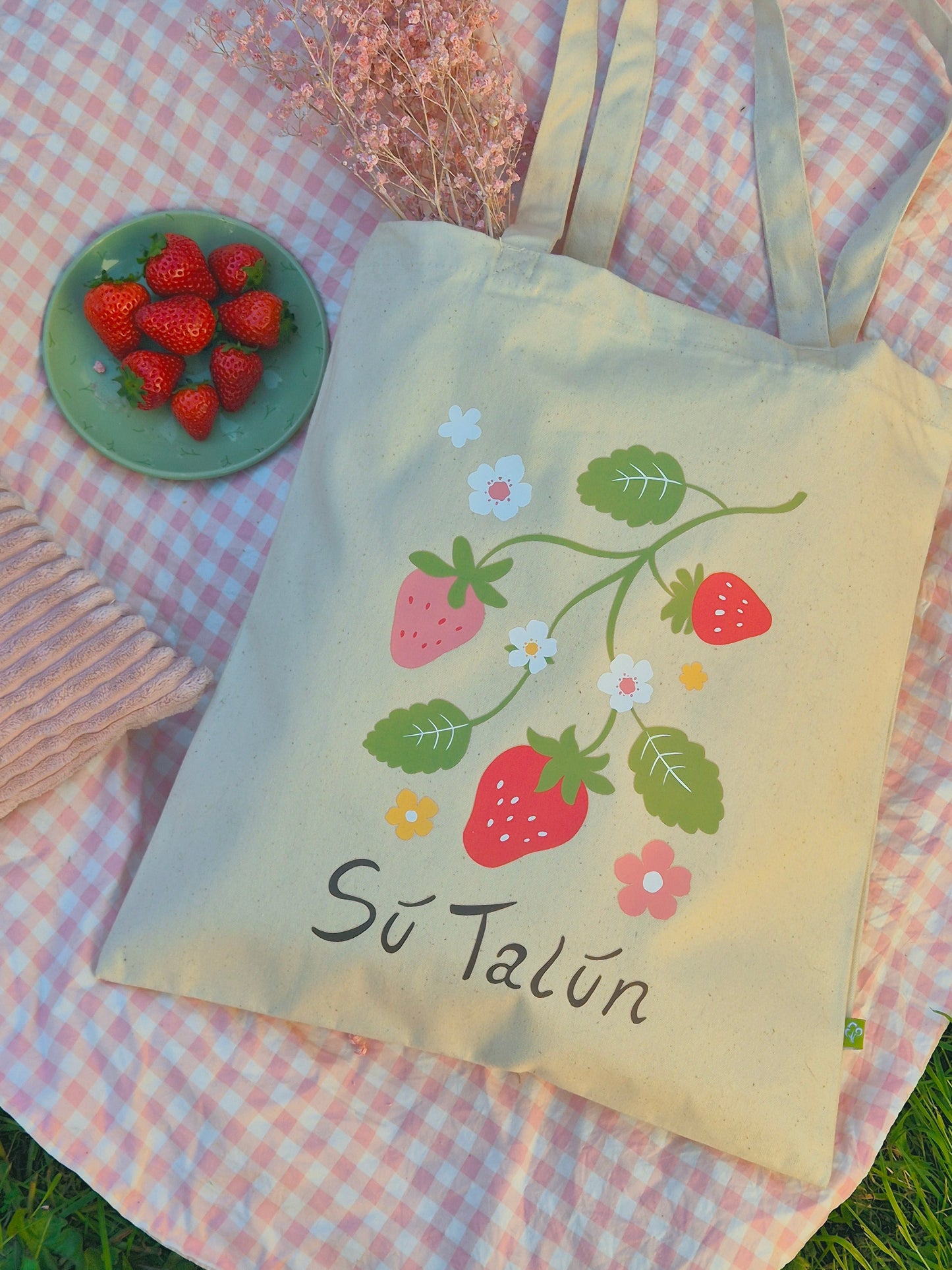 Strawberry Canvas Tote Bag - Sú Talún